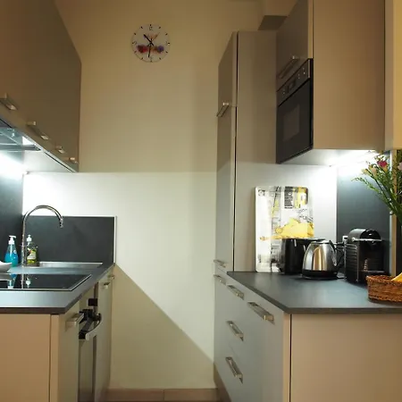 דירה Centre - With Balcony And Stunning Sea View!