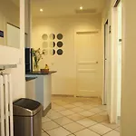 דירה Centre - With Balcony And Stunning Sea View!